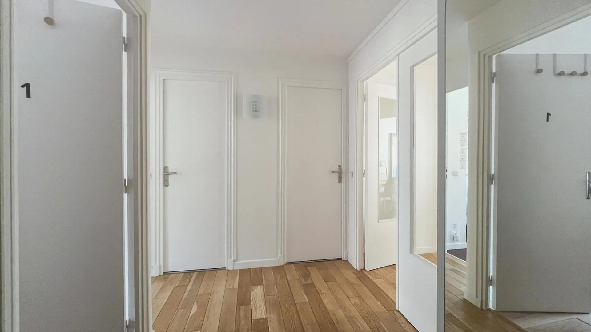 Apartament Flexliving - Whole House - Claude Tillier Paryż